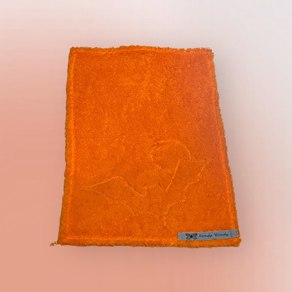 *Lot/3 𝑯𝒂𝒏𝒅𝒎𝒂𝒅𝒆 Halloween HandTowels - Picture 7 of 16